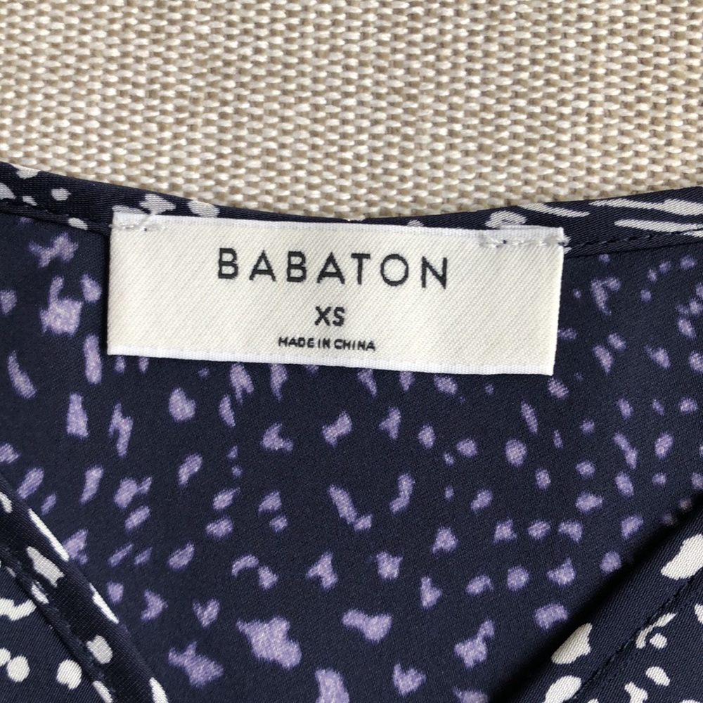 ✨Babaton Flowy Tank✨ - Picture 2 of 4